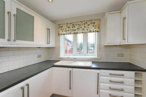 2 bedroom bungalow for sale, Oakdale Close, Lofthouse, Wakefield, West Yorkshire, WF3