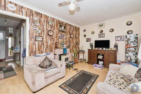 Flat 3, Towfield Court Towfield Road, Feltham, TW13 5LS