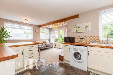 3 bedroom detached house for sale, Leyland Lane, Leyland