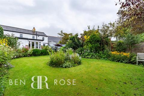 3 bedroom detached house for sale, Leyland Lane, Leyland