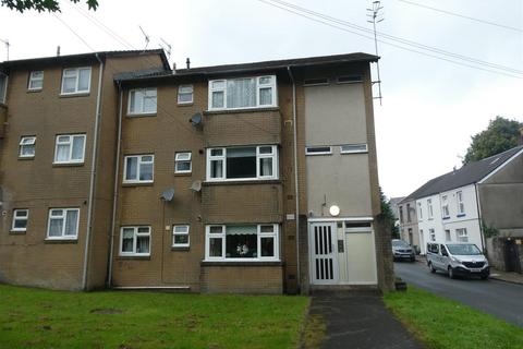 2 bedroom apartment for sale, High Street, Hirwaun, Aberdare