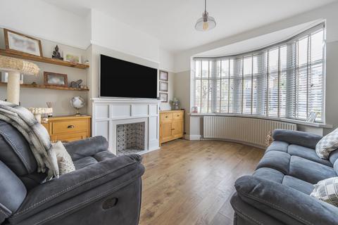 111 Chiltern Road, Dunstable, LU6 1ET