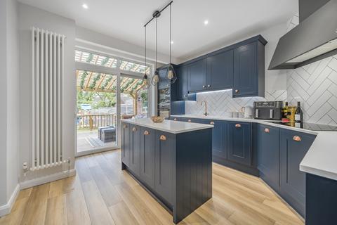 111 Chiltern Road, Dunstable, LU6 1ET