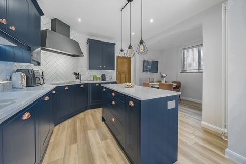 111 Chiltern Road, Dunstable, LU6 1ET