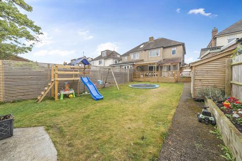 111 Chiltern Road, Dunstable, LU6 1ET