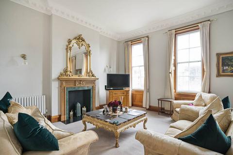 3 bedroom flat for sale, Petersham Road, Petersham, Richmond, TW10