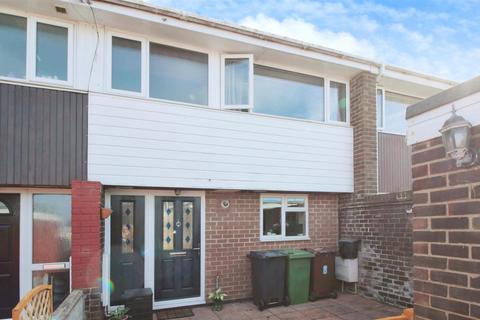 3 bedroom townhouse for sale, High Ridge Park, Leeds LS26