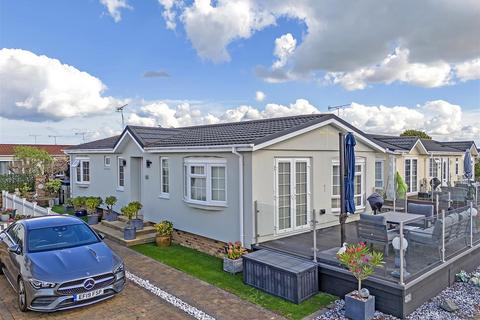 2 bedroom park home for sale, Kings Park, Canvey Island SS8