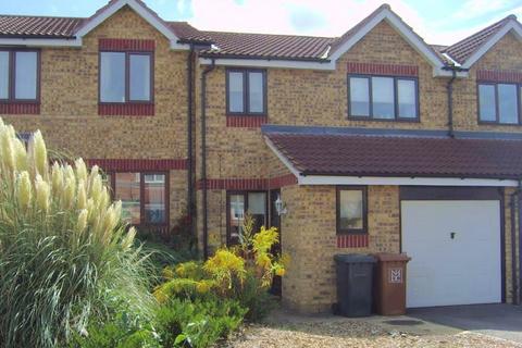 3 bedroom terraced house to rent, Peppercorn Walk, Hitchin, SG4