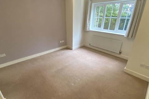 29 Baldwins Close, Royton, Oldham, OL2 5FG