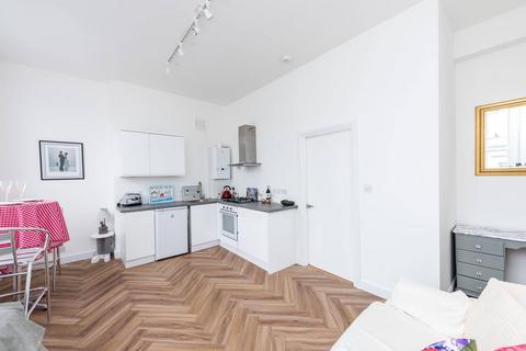 1 bedroom flat for sale, Alderney Street, Pimlico, London, SW1V