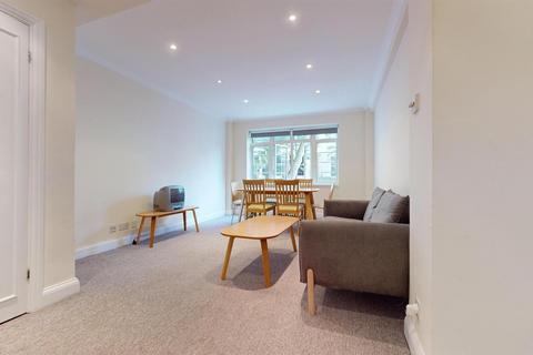 3 bedroom flat for sale, Old Brompton Road, London SW5