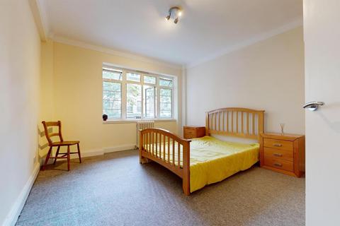 3 bedroom flat for sale, Old Brompton Road, London SW5