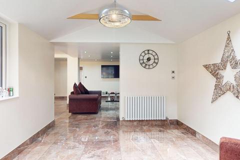17 Botelers, Basildon, SS16 5SE