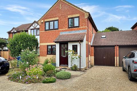 4 bedroom link detached house for sale, Mander Way, Cambridge