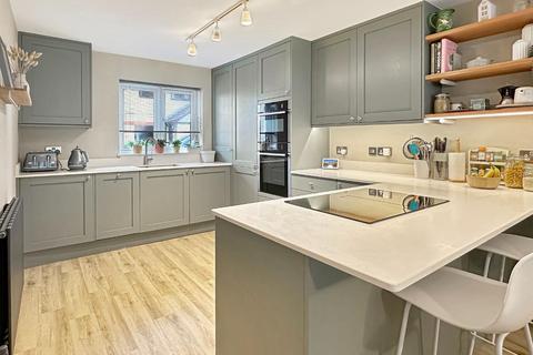 17 Mander Way, Cambridge, CB1 7SF