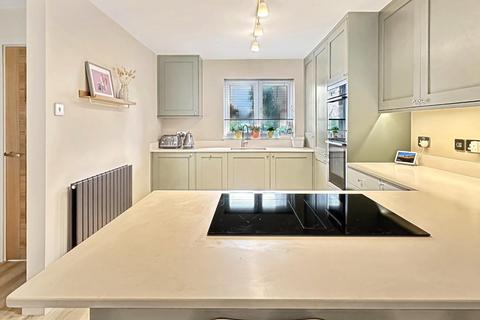 17 Mander Way, Cambridge, CB1 7SF