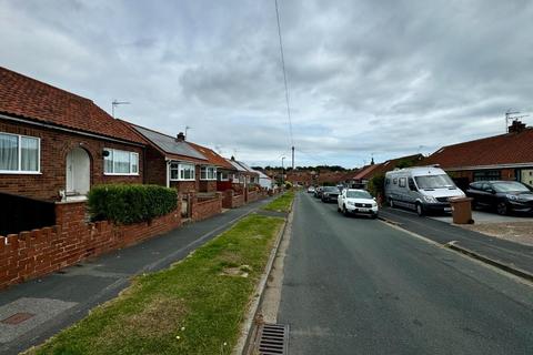 2 bedroom semi-detached bungalow for sale, 2 Bed Semi-Detached Bungalow, Mount Crescent, Bridlington, YO16 7HS