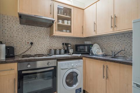 1 bedroom flat for sale, Upper Hale Road, Farnham, GU9