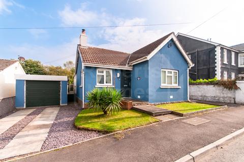 3 bedroom bungalow for sale, Samuels Road, Cwmllynfell, Swansea