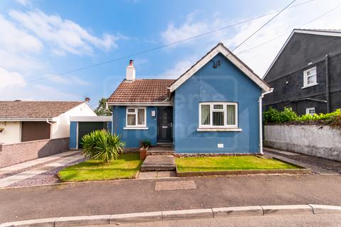 3 bedroom bungalow for sale, Samuels Road, Cwmllynfell, Swansea