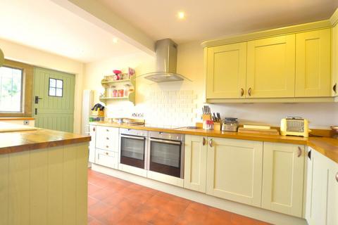 Knoll Cottage Upton Hill, Upton St Leonards, Gloucester, GL4 8DB