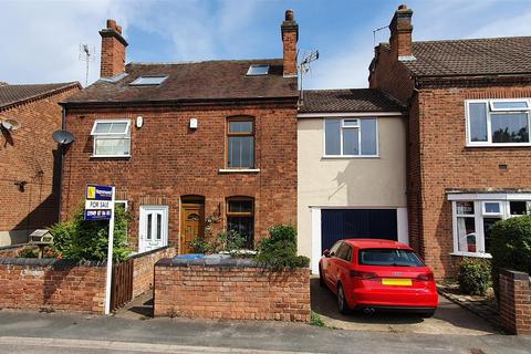 3 bedroom terraced house for sale, Grantham Road, Bingham