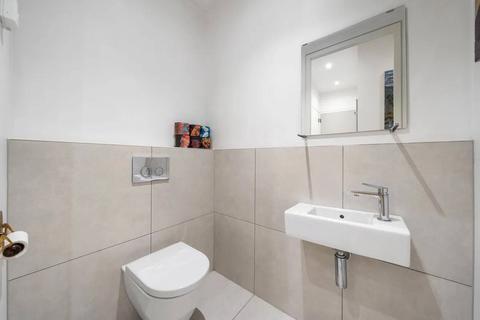 2 bedroom apartment for sale, Hatton Wall, London, EC1N