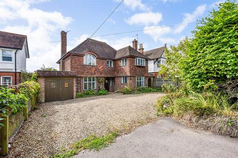 5 bedroom detached house for sale, Winchester Road, Andover