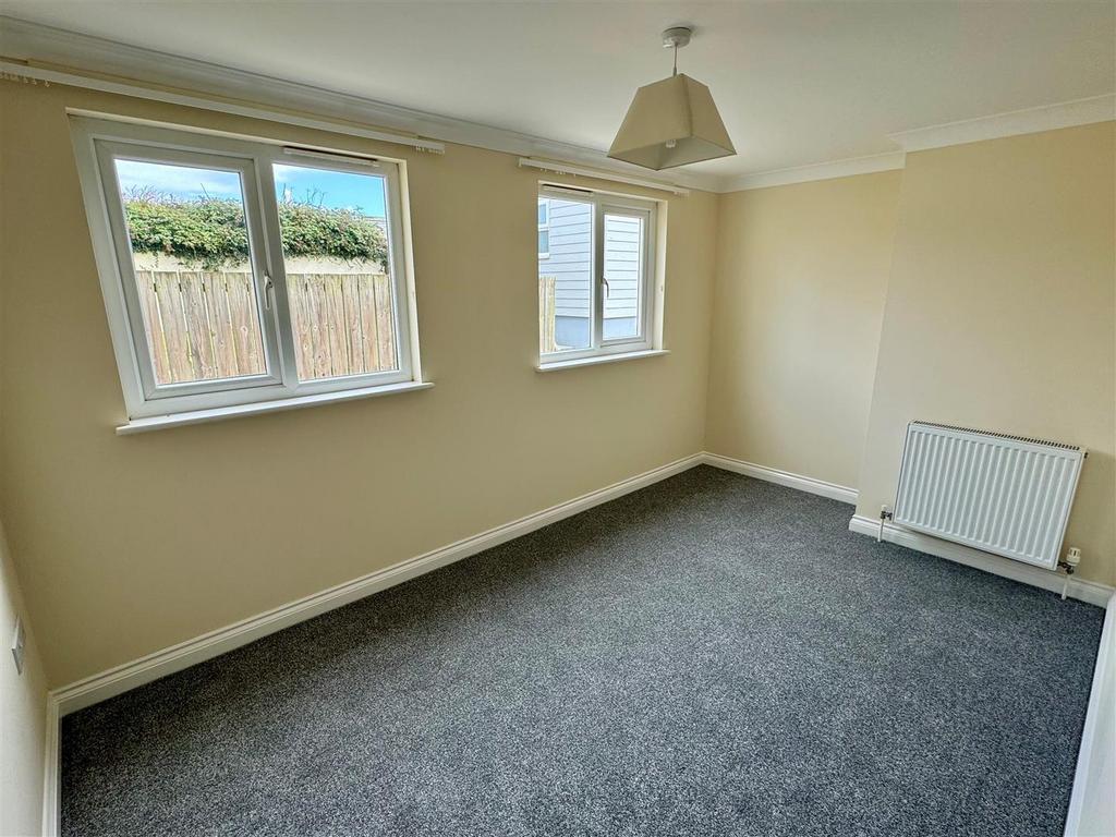 7 Fistral Wave Bedroom 1