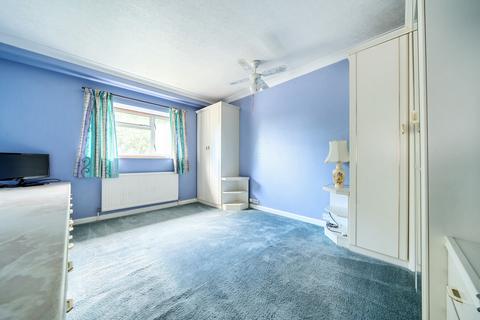 70 Southway, Guildford, GU2 8DF