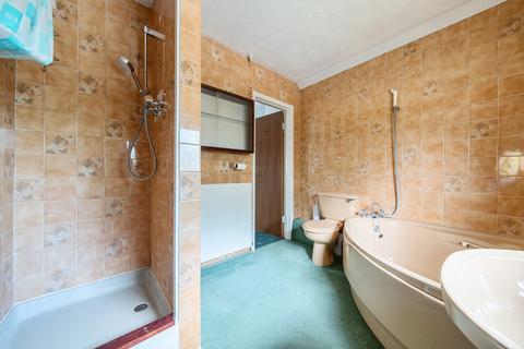 70 Southway, Guildford, GU2 8DF