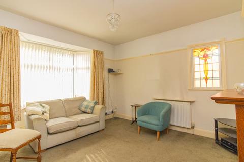 2 bedroom detached bungalow for sale, Winchester Avenue, Leicester, LE3