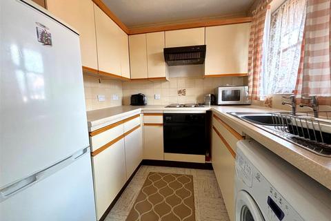 1 bedroom retirement property for sale, St Georges Court, St. Georges Road, Addlestone KT15