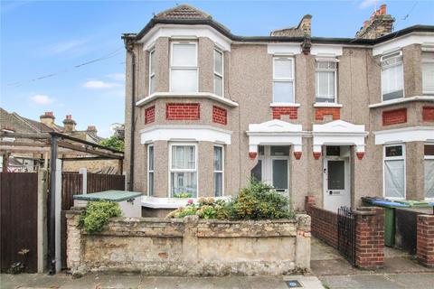 2 bedroom flat for sale, Benares Road, Plumstead, SE18