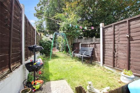 2 bedroom flat for sale, Benares Road, Plumstead, SE18