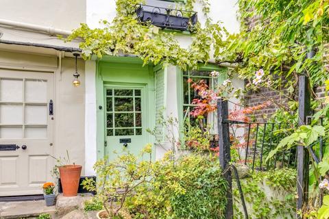 2 bedroom terraced house for sale, Heath Street, Hampstead Village