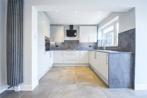 16 Lawrence Drive, Ickenham, Uxbridge, UB10 8RN