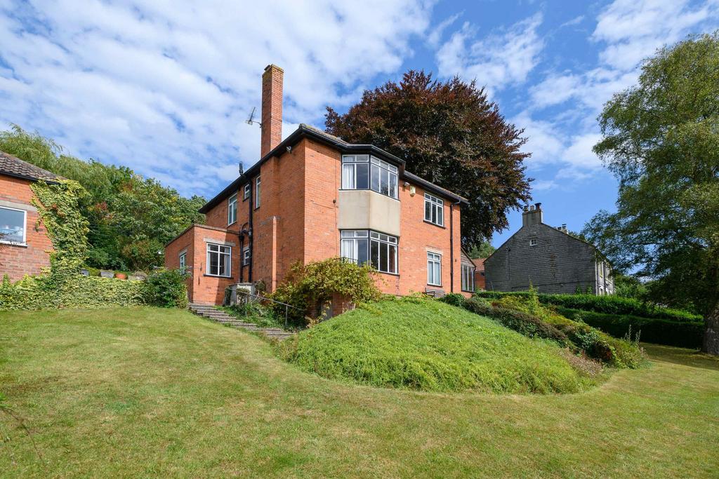 Detached house exterior, garden