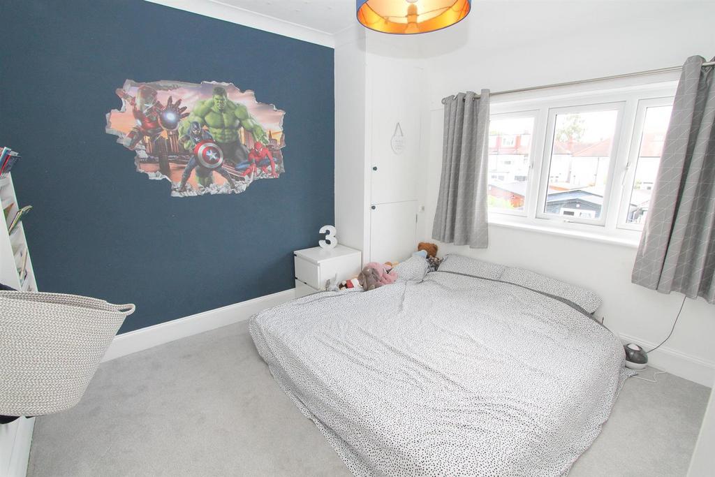 Bed 2.jpg