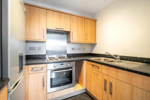 2 bedroom flat for sale, High Wycombe,  Buckinghamshire,  HP11