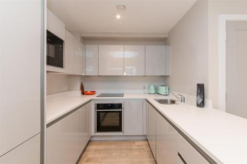 1 bedroom flat for sale, Nether Street, London