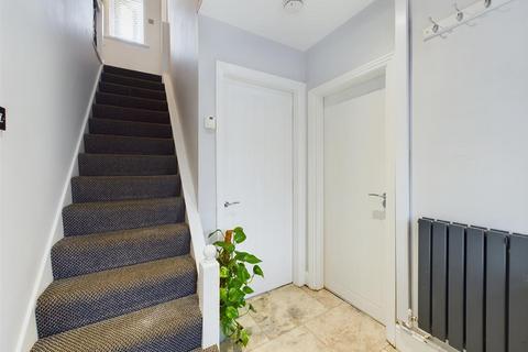 84 Birch Avenue, Gloucester, GL4 4NL
