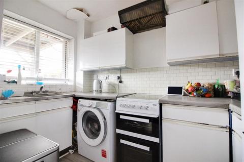 83 Bushbarns, Cheshunt, Waltham Cross, EN7 6ED