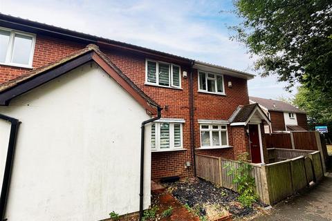 83 Bushbarns, Cheshunt, Waltham Cross, EN7 6ED