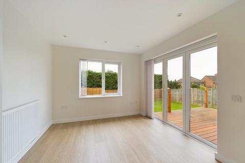 9 Cowley Road, Tuffley, Gloucester, GL4 0HT