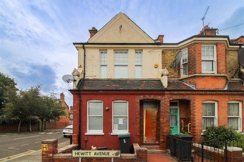 3 bedroom house for sale, Hewitt Avenue, London