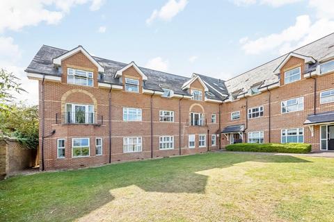 2 bedroom apartment for sale, Hayes Grove, East Dulwich, London, SE22