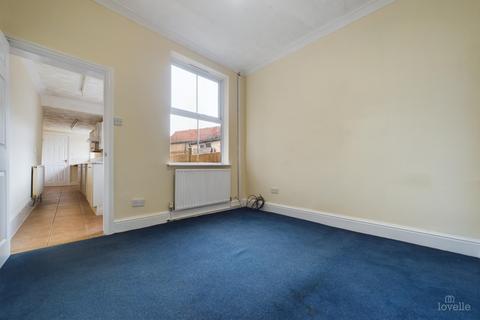 2 bedroom terraced house for sale, High Street, North Lincolnshire DN18