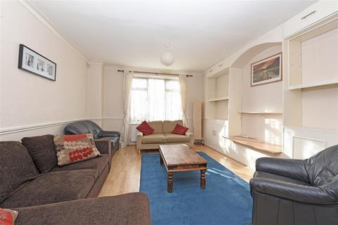 4 bedroom terraced house to rent, Headington Road, Earlsfield